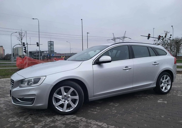 Volvo V60 cena 35900 przebieg: 270000, rok produkcji 2014 z Gołańcz małe 211